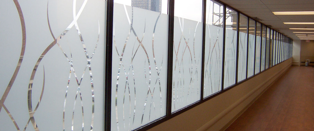sandblasted-glass-used-in-office-partitions-1024x427.jpg