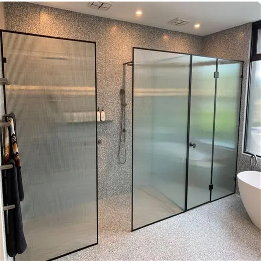 application of tempered glass in bathroom.png